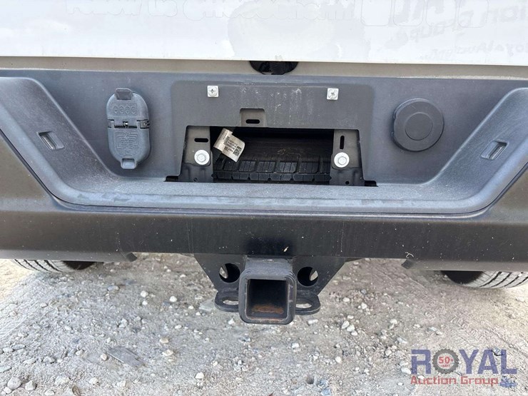 2022-chevrolet-1500-image-8