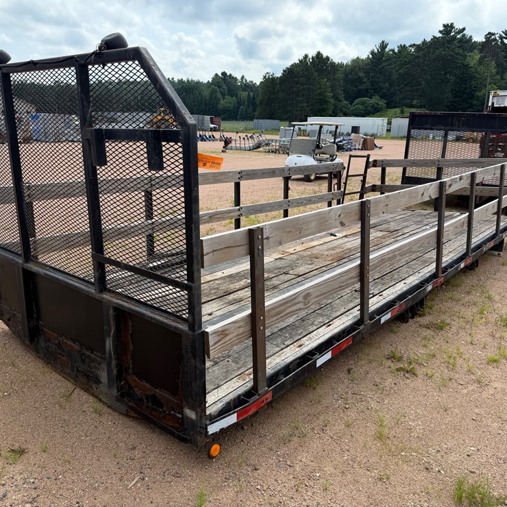 #3190 • 22’ Steel Flatbed