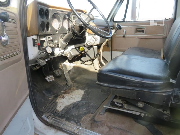 1977-chevrolet-c65-image-15