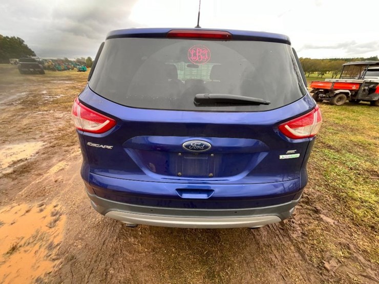 2015-ford-escape-se-image-7