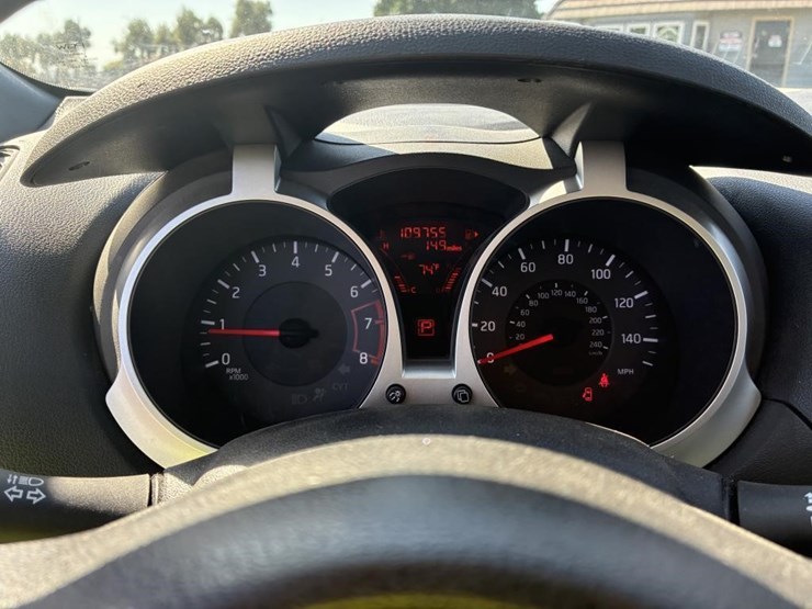 2013-nissan-juke-image-15