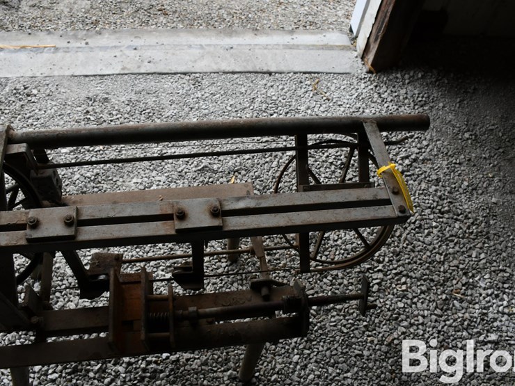 3063-band-saw-image-11