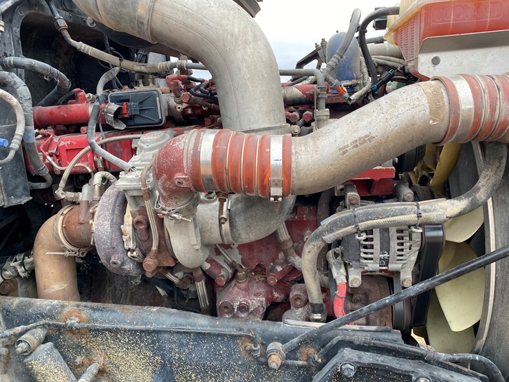 2012-peterbilt-384-image-20