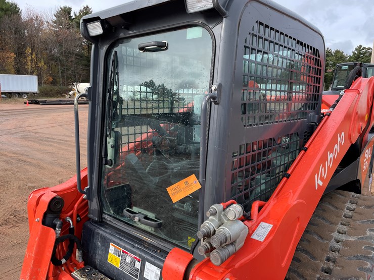 2022-kubota-svl97-2-image-24