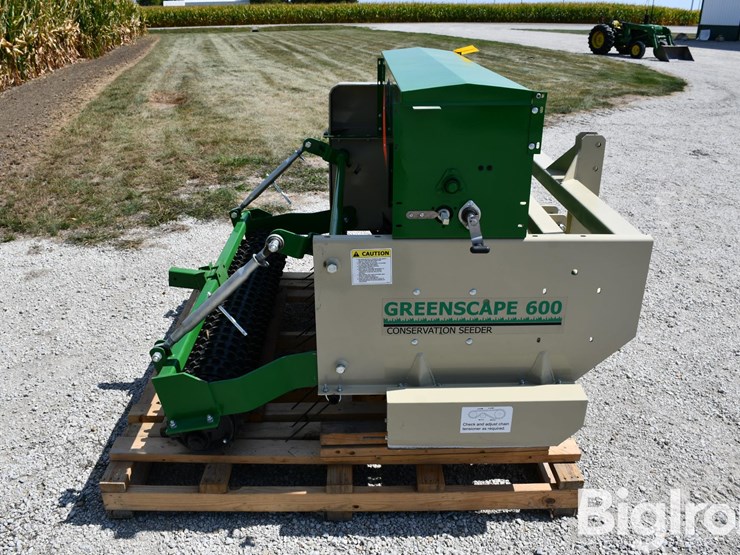 strickland-bros-greenscape-600-image-4