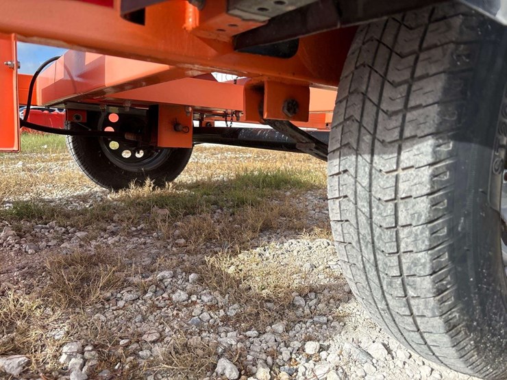 2021-k-and-k-system-mb3l-s/a-solar-towable-message-board-image-9