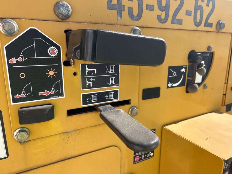 2017-vermeer-bc1800xl-image-16