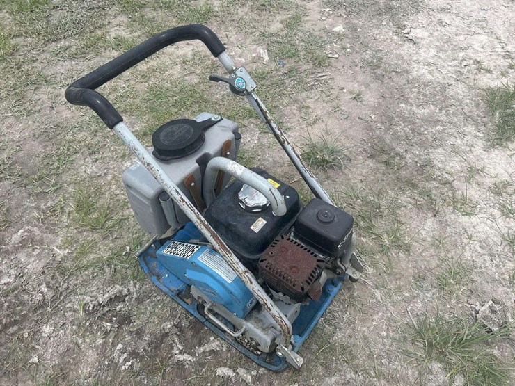 2022-weber-mt-cf2a-plate-compactor-image-2