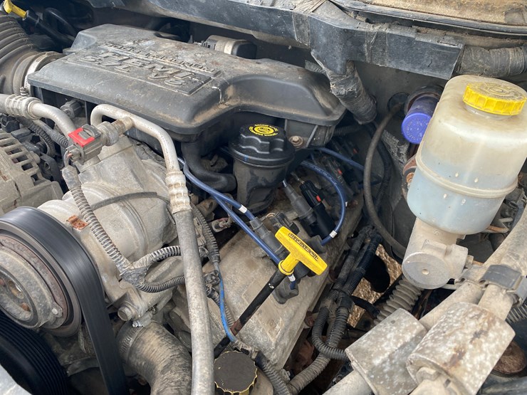 2003-dodge-ram-3500-image-31