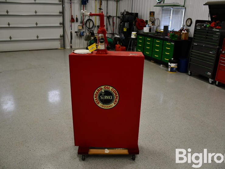 standard-oil-company-oil-tank-image-2