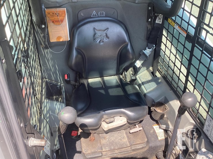 2017-bobcat-s740-image-12