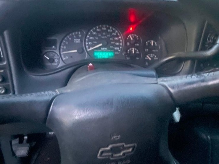 2002-chevrolet-silverado-image-6