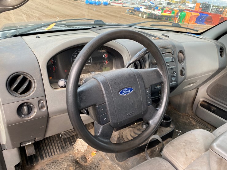 2005-ford-f150-image-52