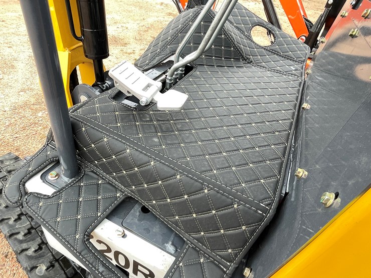 #1788-•-agt-xz20r-mini-excavator-image-21