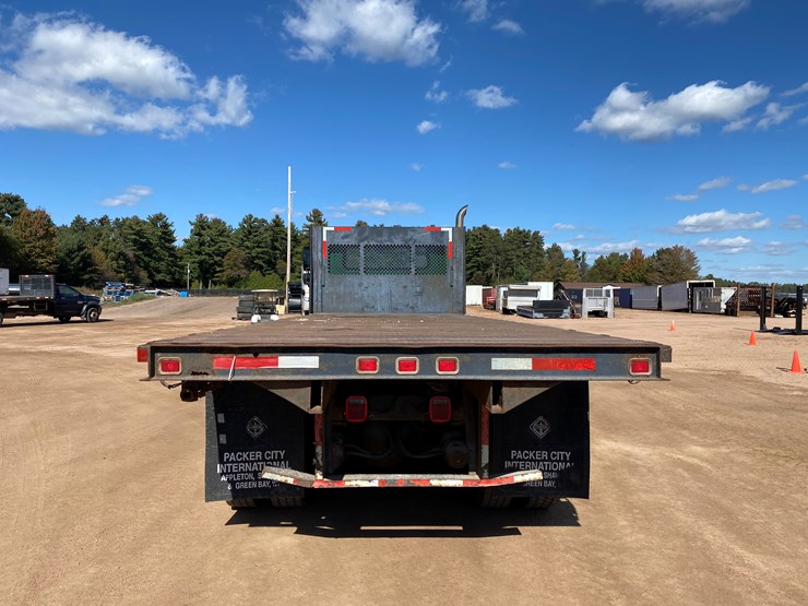 2003-international-7400-image-4