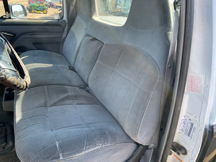 1997-ford-f350-xlt-image-30