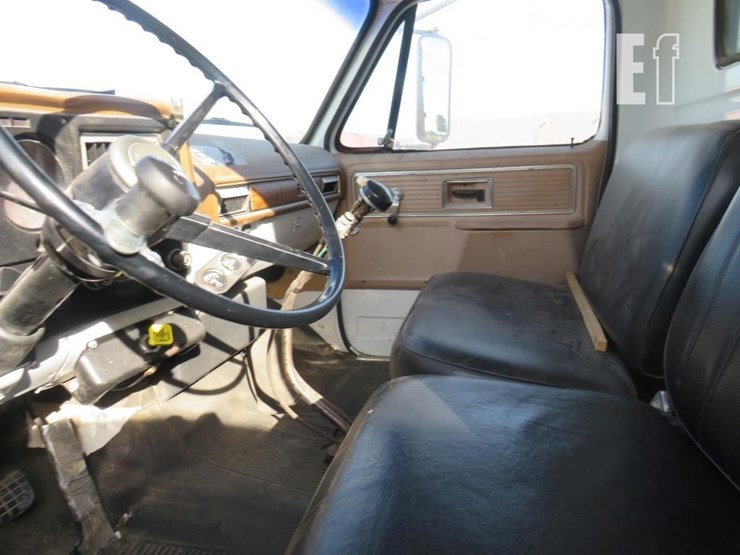 1977-chevrolet-c65-image-14