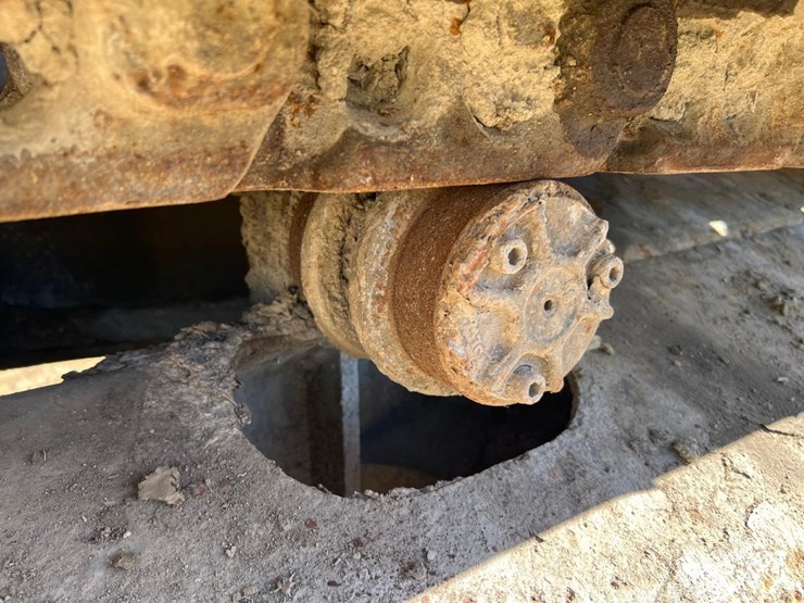 volvo-ec160-image-25