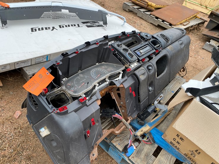 2001-dodge-3500-image-4