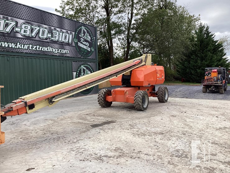 2008-jlg-800s-image-9