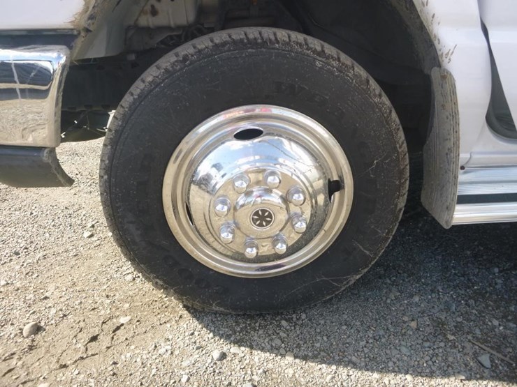 2014-ford-e450-image-51