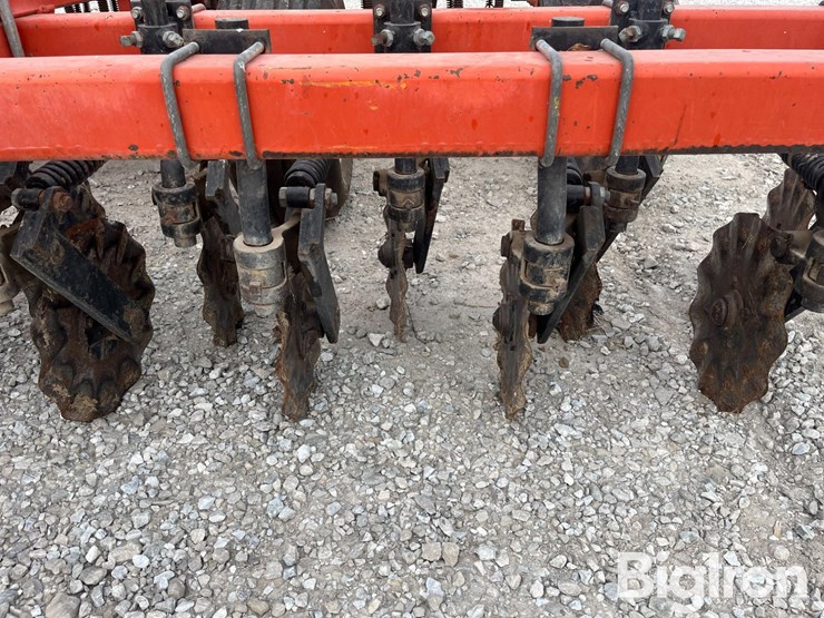 tye-series-v-image-13