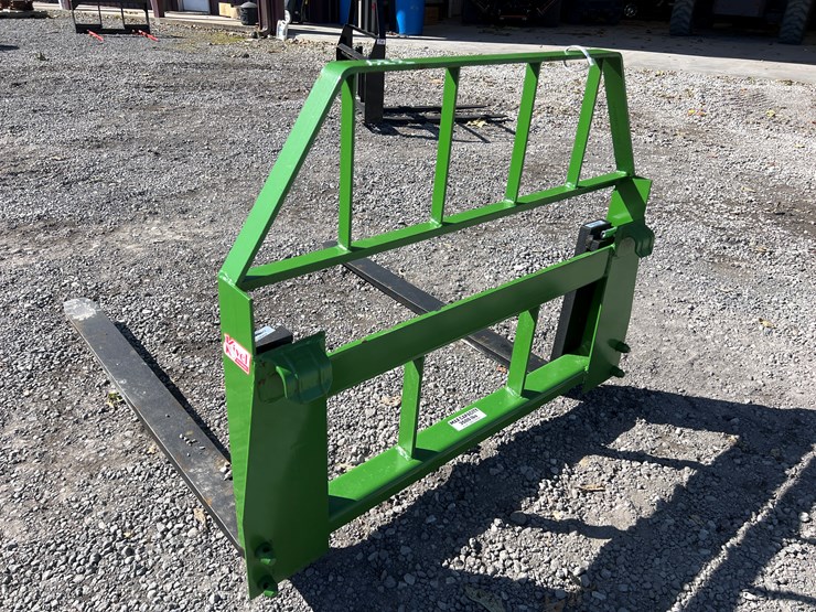 #834-•-unused-kivel-euro-mount-pallet-forks-image-2