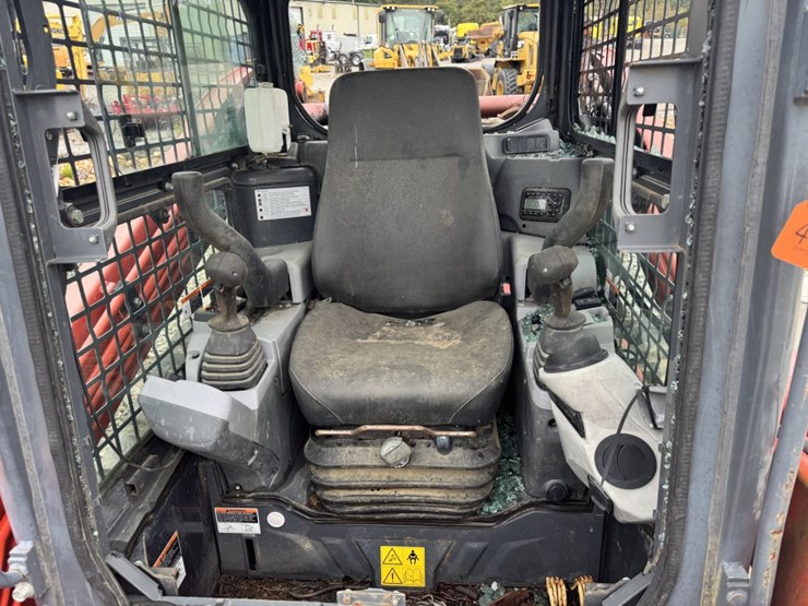 kubota-svl75-image-4