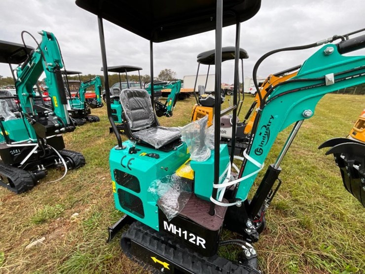 unused-cfg-mh12r-mini-excavator-(bkt,-2-ft-8-in.-image-4