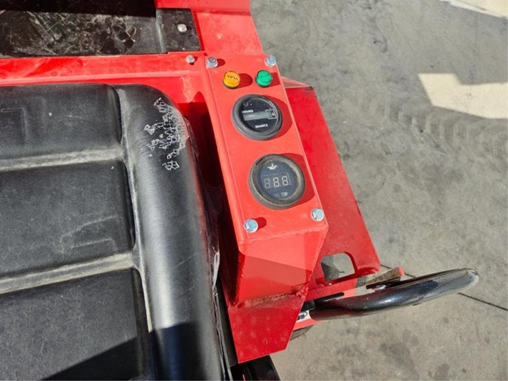 #2542-•-2025-agt-sda-140w-skid-steer-image-16