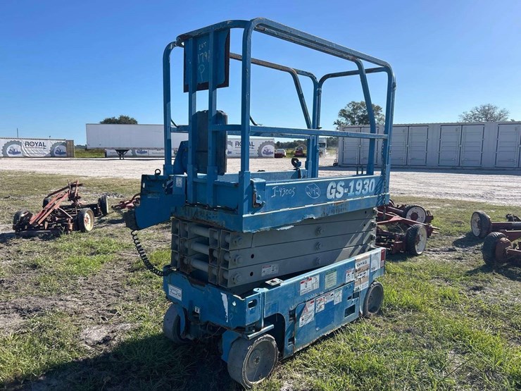 genie-gs1930-image-3