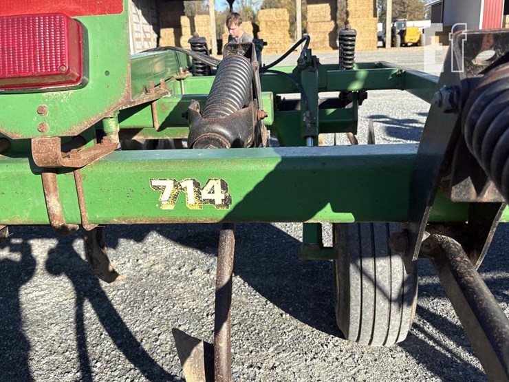 john-deere-714-image-5