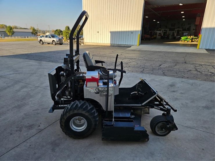 #2482-•-2012-dixie-chopper-xcaliber-3366-zero-turn-mower-image-6