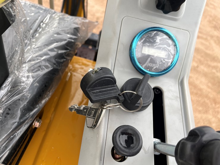 #1795-•-agt-qk18r-mini-excavator-image-22