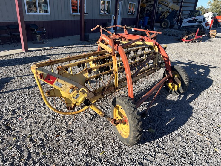 new-holland-256-image-7