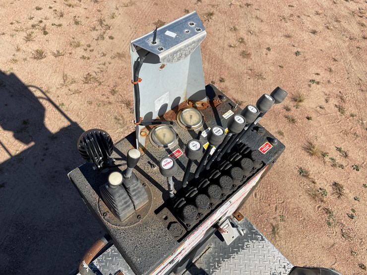 2012-international-durastar-4400-image-51