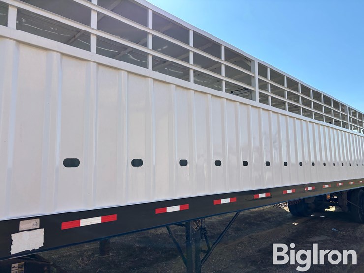 2013-neville-trailer-image-9