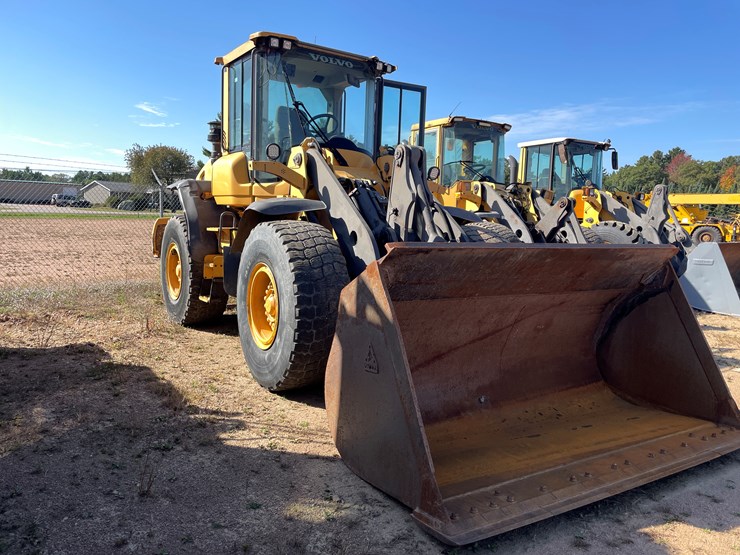 2015-volvo-l70h-image-6