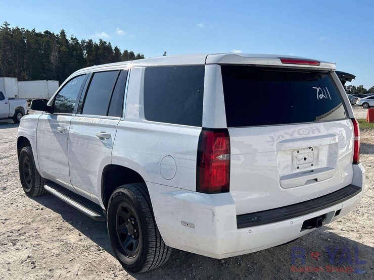 2018-chevrolet-tahoe-image-4