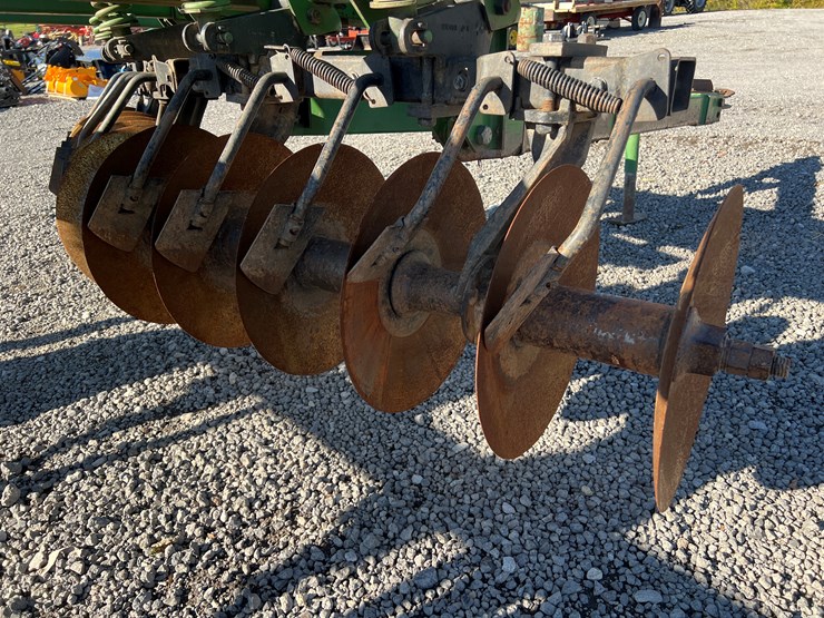 john-deere-710-image-8