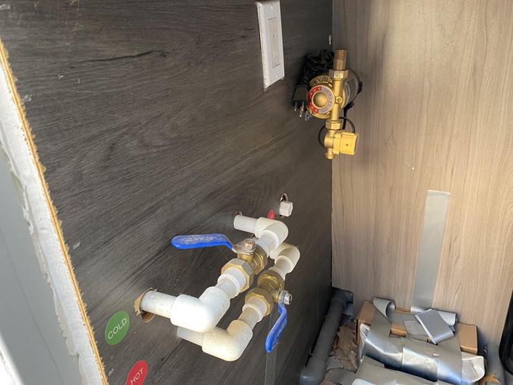 #3335-•-40'-hi-cube-house-container-image-23