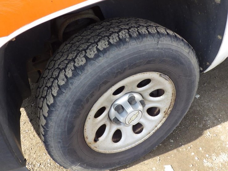 2009-chevrolet-1500-image-10