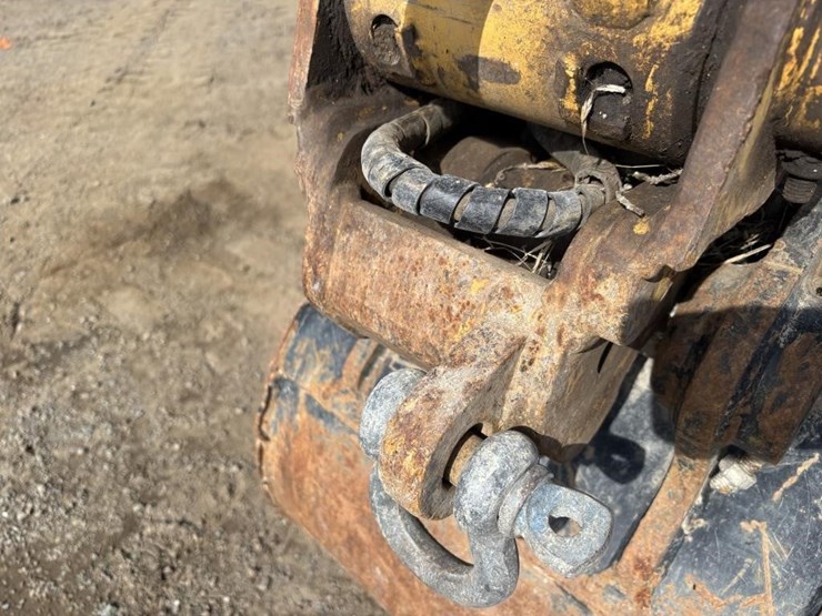 2013-caterpillar-308e2-cr-image-14