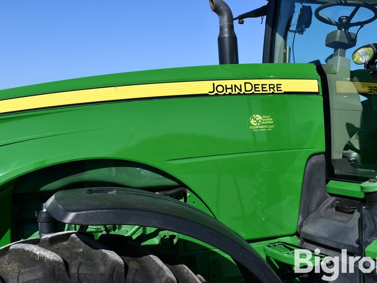 2011-john-deere-8285r-image-15