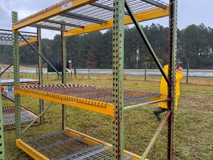 pallet-shelving-(42"x102"x8')-image-2