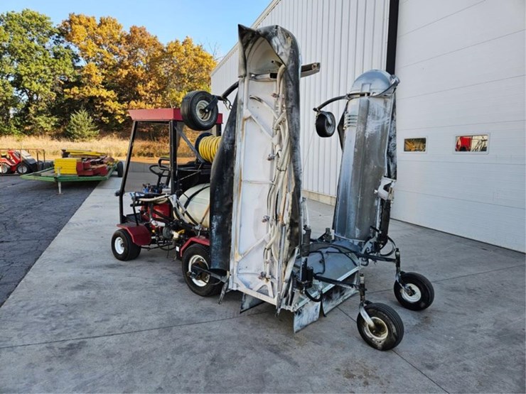 #2525-•-toro-1100-sprayer-image-3