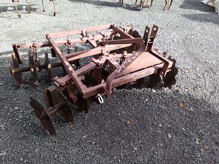 #911-•-red-3pt-disc-image-1