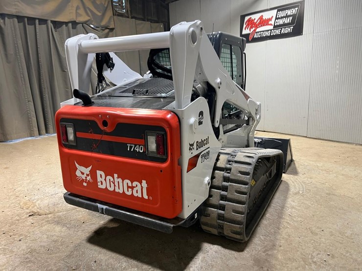 2023-bobcat-t740-image-5