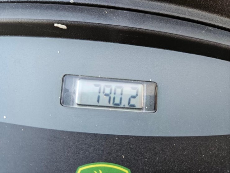 john-deere-x300-image-22