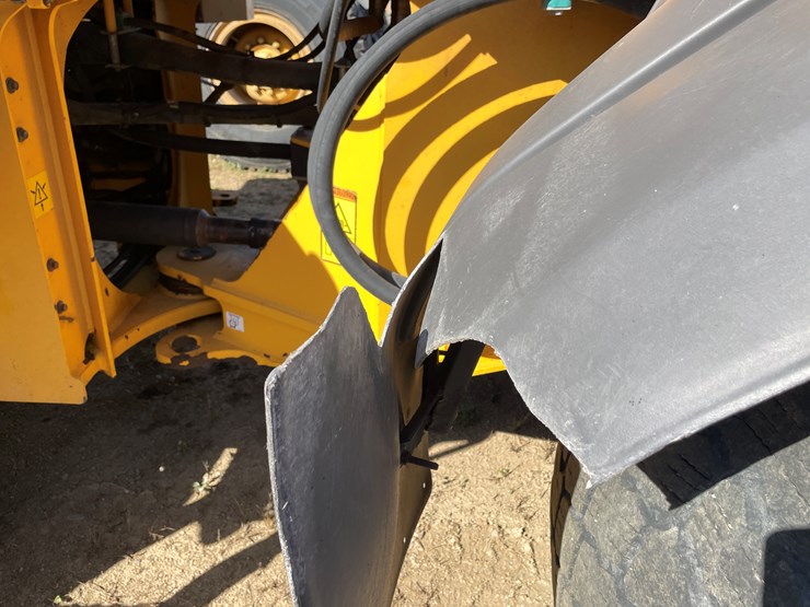 2015-volvo-l70h-image-40